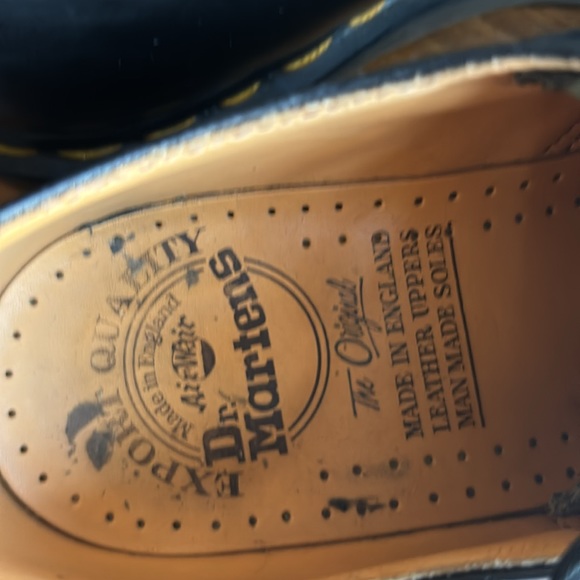 Gently worn Dr Martens youth 3 - Picture 5 of 7